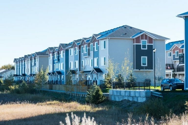 09_28_2015_High_River_Townhomes-33 600px